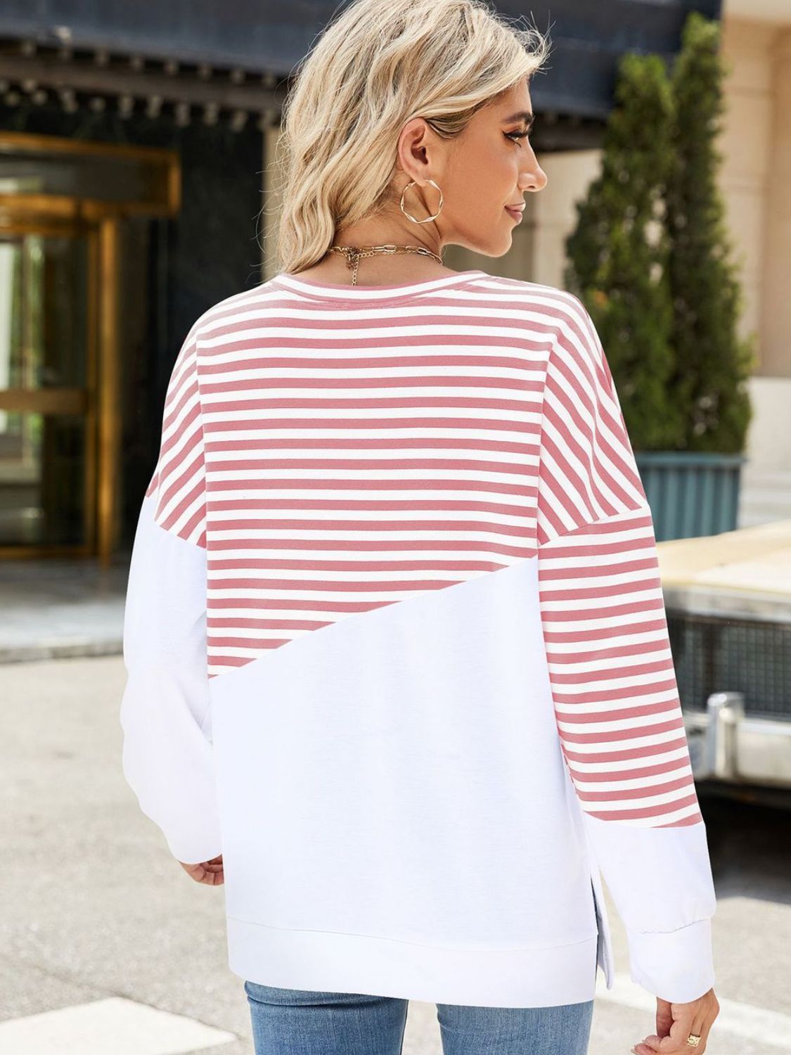 Slit Contrast Striped Long Sleeve Sweatshirt